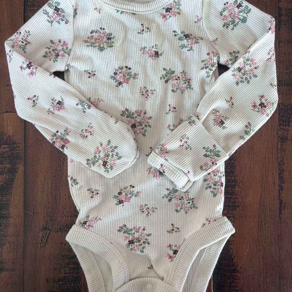 Little Planet organic by Carter’s Floral Long Sleeve Kids Onesie